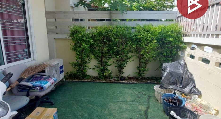 Casa adosada en venta de 2 habitaciones en Bang Bo, Samut Prakan