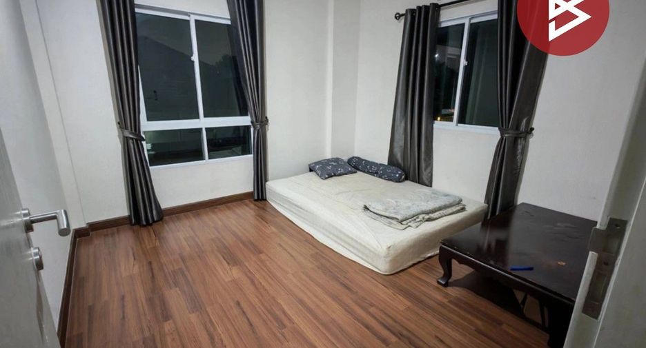 For sale 4 bedrooms house in Mueang Nonthaburi, Nonthaburi