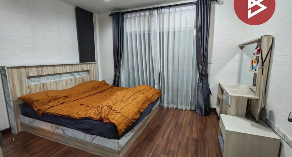 For sale 4 bedrooms house in Mueang Nonthaburi, Nonthaburi