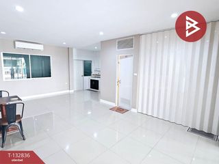 Продажа 4 спальни таунхаус в Krathum Baen, Самутсакхон
