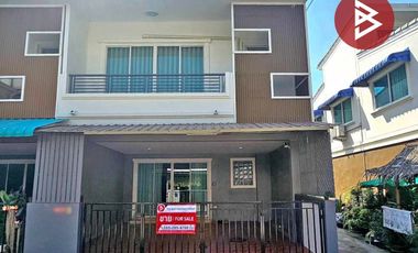 À vendre 4 chambres maison de ville à Krathum Baen, Samut Sakhon