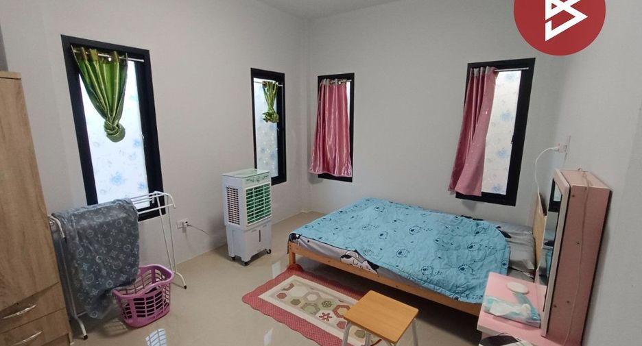 For sale 4 bedrooms house in Mueang Trat, Trat