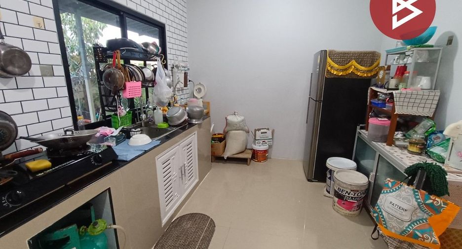 For sale 4 bedrooms house in Mueang Trat, Trat