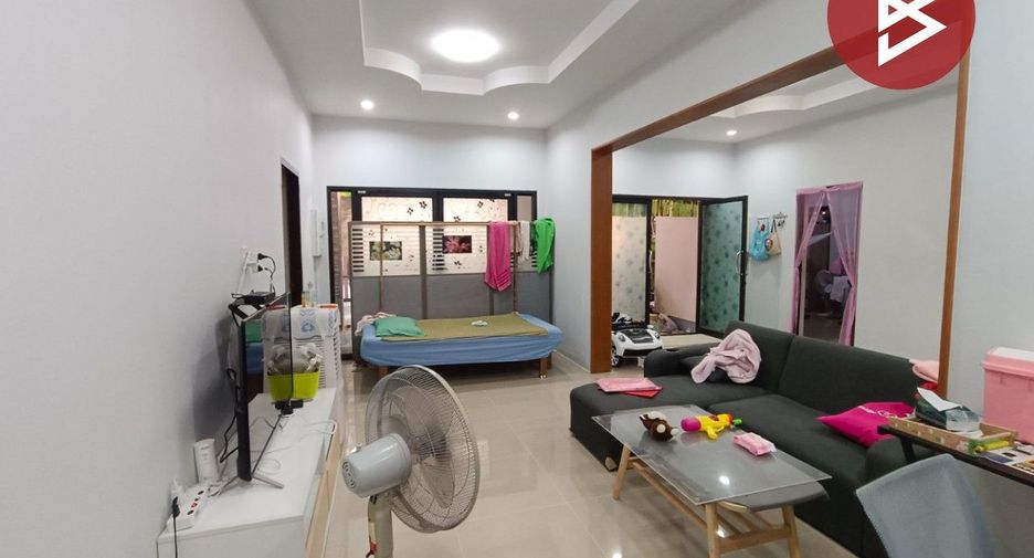 For sale 4 bedrooms house in Mueang Trat, Trat