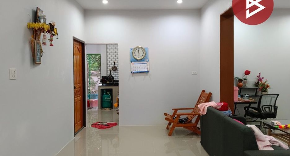 For sale 4 bedrooms house in Mueang Trat, Trat