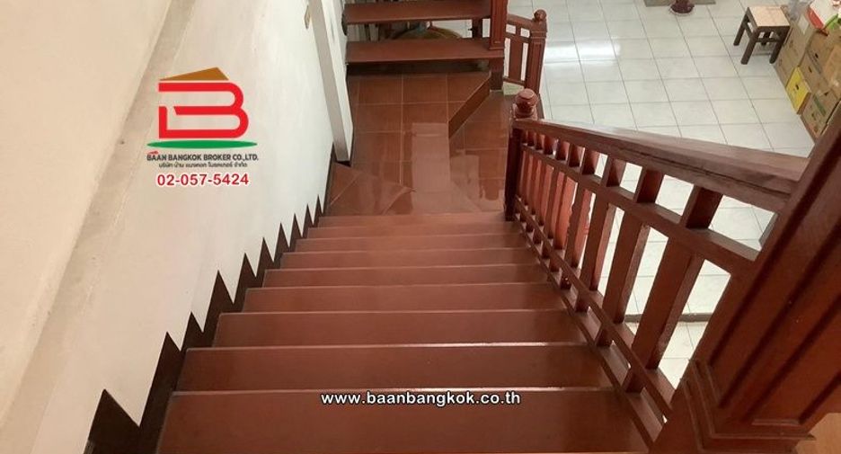 For sale 5 bedrooms townhouse in Khan Na Yao, Bangkok