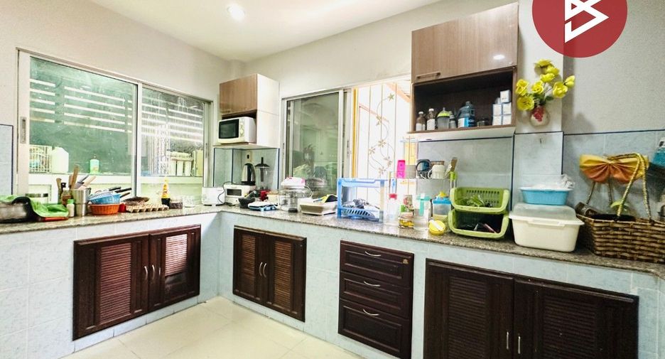 For sale 6 bedrooms house in Mueang Samut Sakhon, Samut Sakhon