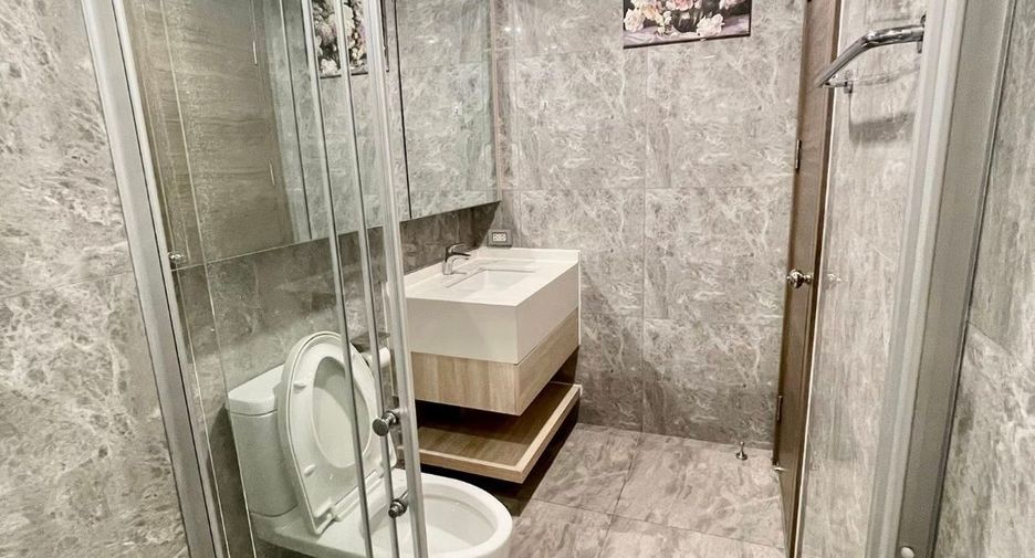 For sale 1 bed condo in Huai Khwang, Bangkok