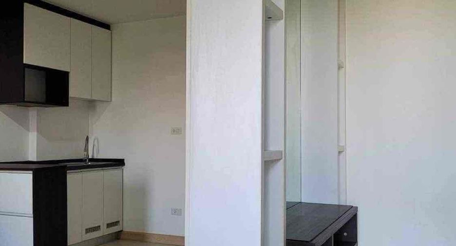 For sale 1 bed condo in Khan Na Yao, Bangkok