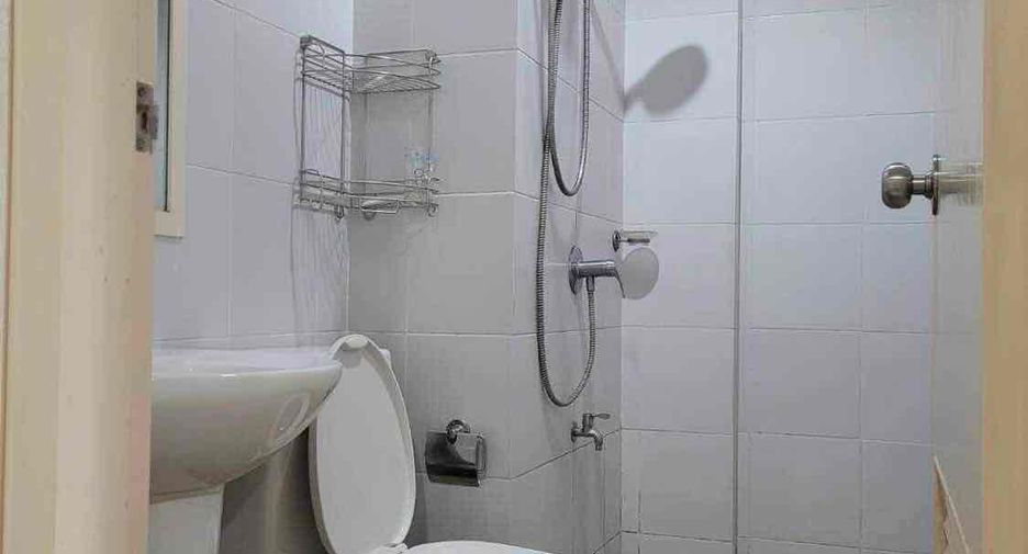For sale 1 bed condo in Khan Na Yao, Bangkok