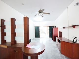 Casa adosada en venta de 4 habitaciones en Bang Sue, Bangkok