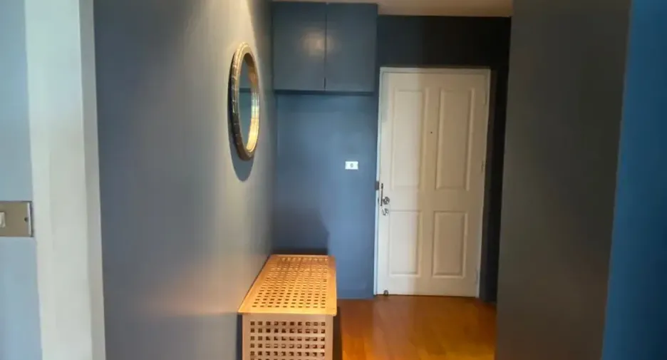 For sale 1 bed condo in Khlong Toei, Bangkok