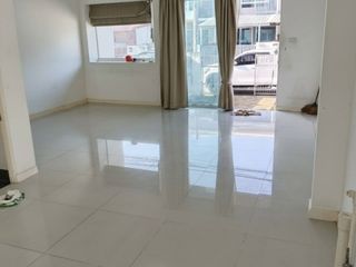 出售 2 卧室 联排别墅 在 Bang Khun Thian, 曼谷