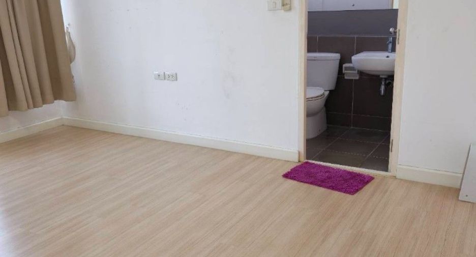Casa adosada en venta de 2 habitaciones en Bang Khun Thian, Bangkok