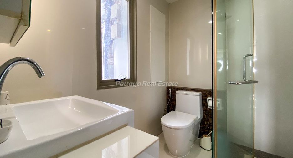For sale 3 bedrooms condo in Bang Lamung, Chonburi