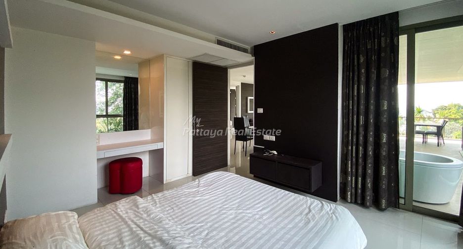For sale 3 bedrooms condo in Bang Lamung, Chonburi