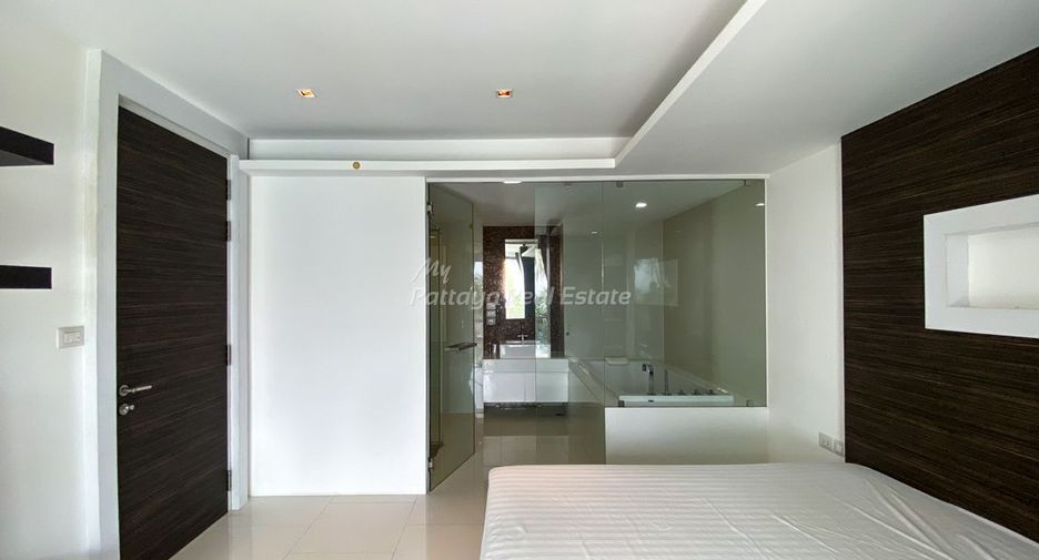 For sale 3 bedrooms condo in Bang Lamung, Chonburi