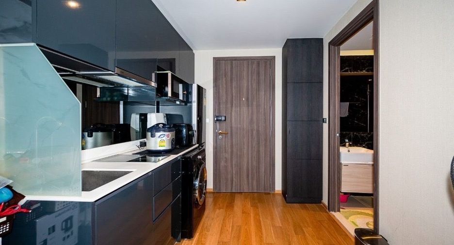 For sale 1 bed condo in Bang Rak, Bangkok