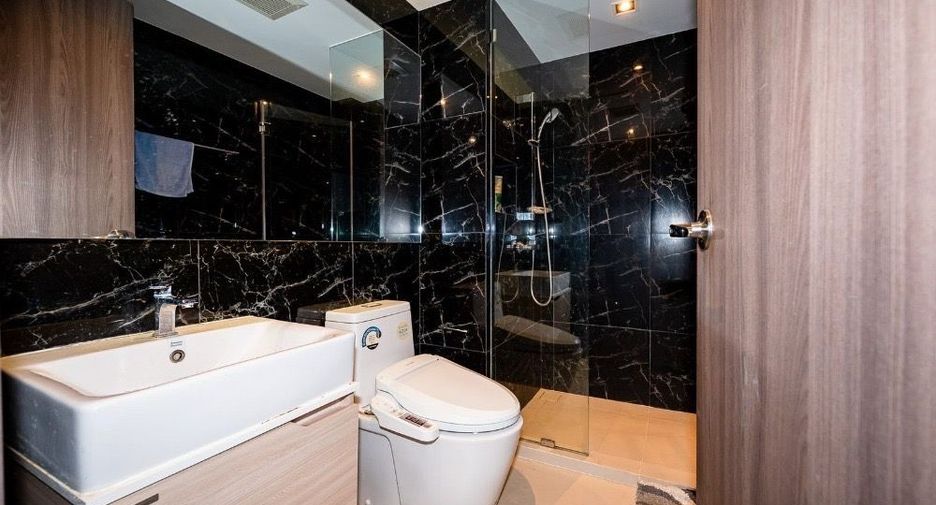 For sale 1 bed condo in Bang Rak, Bangkok