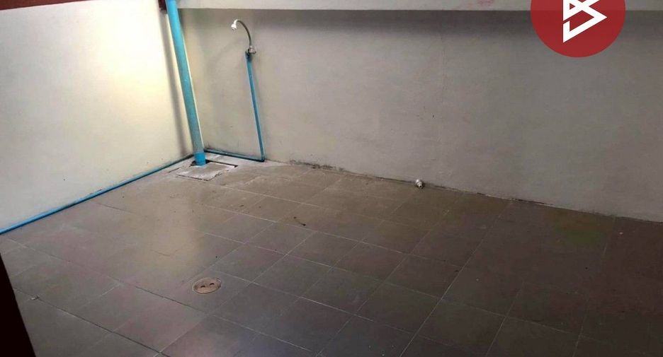For sale 3 bedrooms retail Space in Mueang Rayong, Rayong