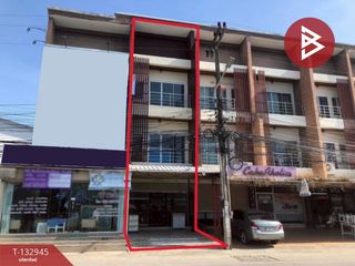 Gewerbefläche zum Kauf mit 3 Zimmer in Mueang Rayong, Rayong