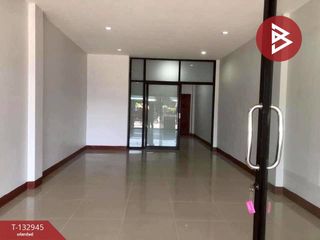 Gewerbefläche zum Kauf mit 3 Zimmer in Mueang Rayong, Rayong