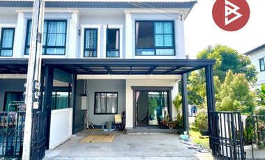 À vendre 4 chambres maison de ville à Bang Pakong, Chachoengsao