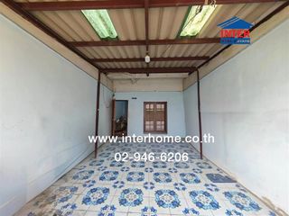 À vendre 2 chambres maison de ville à Sam Phran, Nakhon Pathom