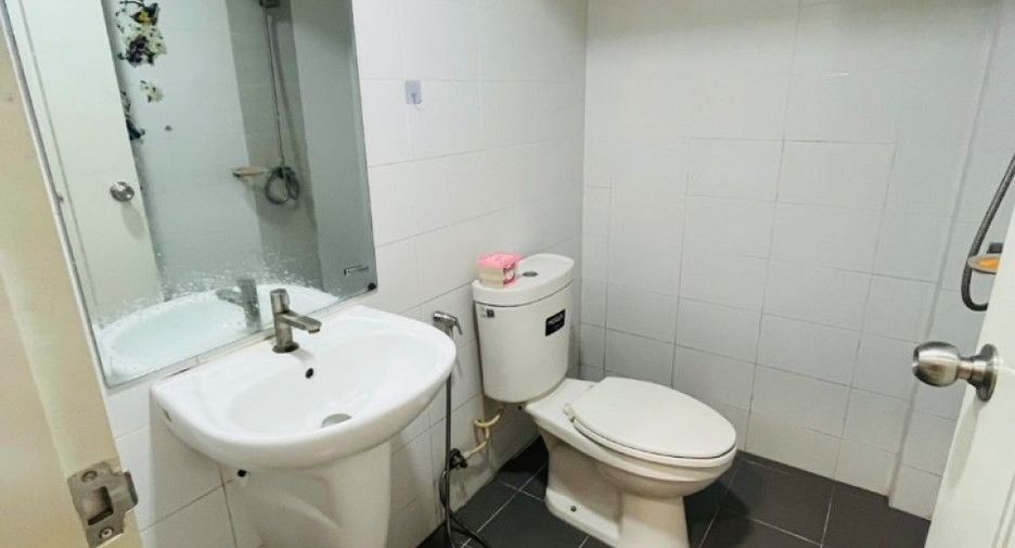 For sale 4 bedrooms townhouse in Bang Bo, Samut Prakan