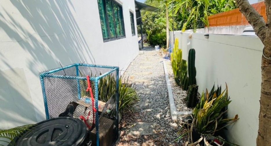 For sale 4 bedrooms townhouse in Bang Bo, Samut Prakan