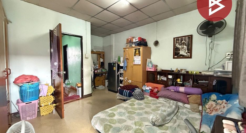 À vendre 2 chambres maison de ville à Mueang Ratchaburi, Ratchaburi