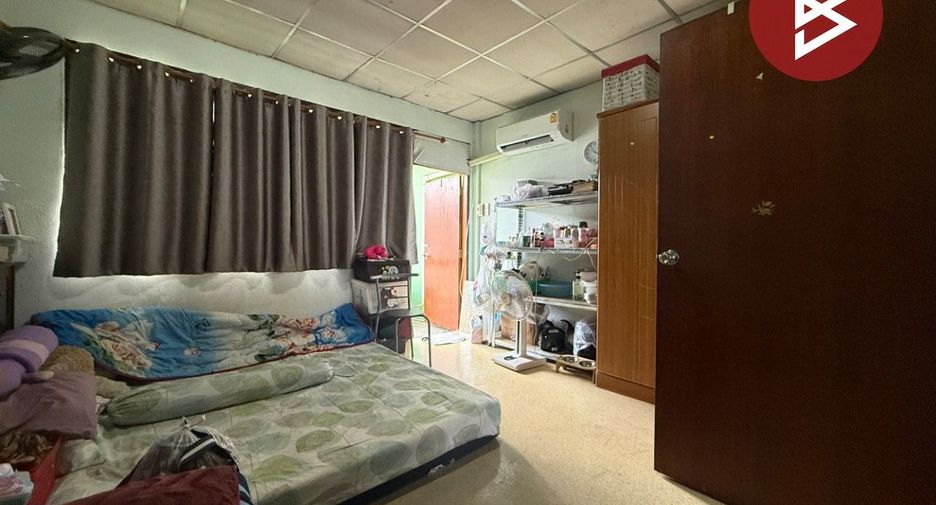 À vendre 2 chambres maison de ville à Mueang Ratchaburi, Ratchaburi