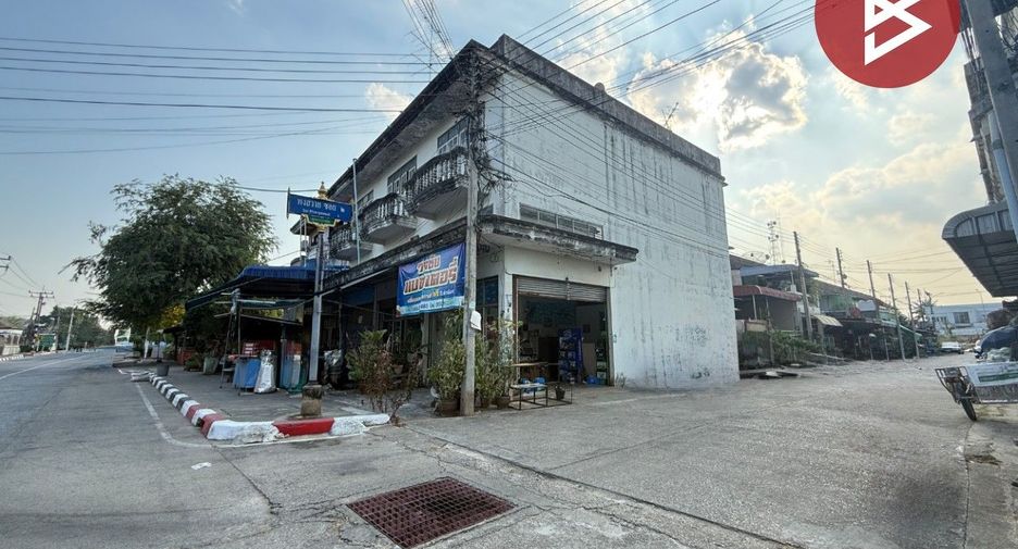 À vendre 2 chambres maison de ville à Mueang Ratchaburi, Ratchaburi