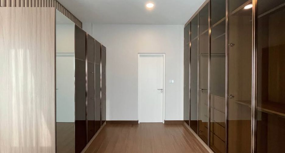 Haus zur Miete mit 4 Zimmer in Bang Phli, Samut Prakan