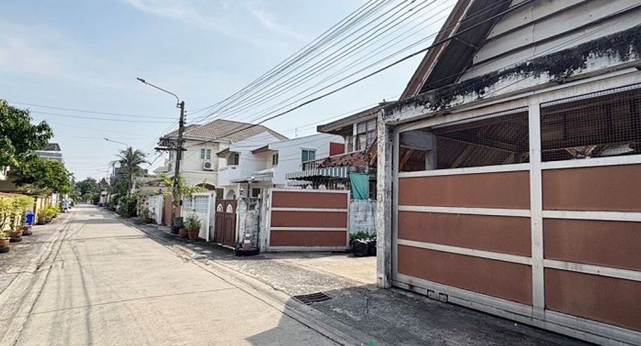 Terreno en venta en Bang Sue, Bangkok