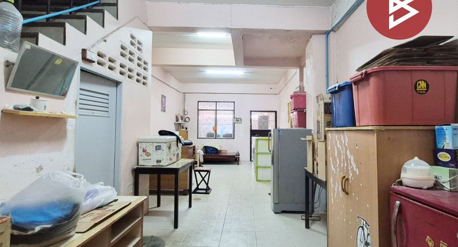 Reihenhaus zum Kauf mit 2 Zimmer in Mueang Samut Songkhram, Samut Songkhram
