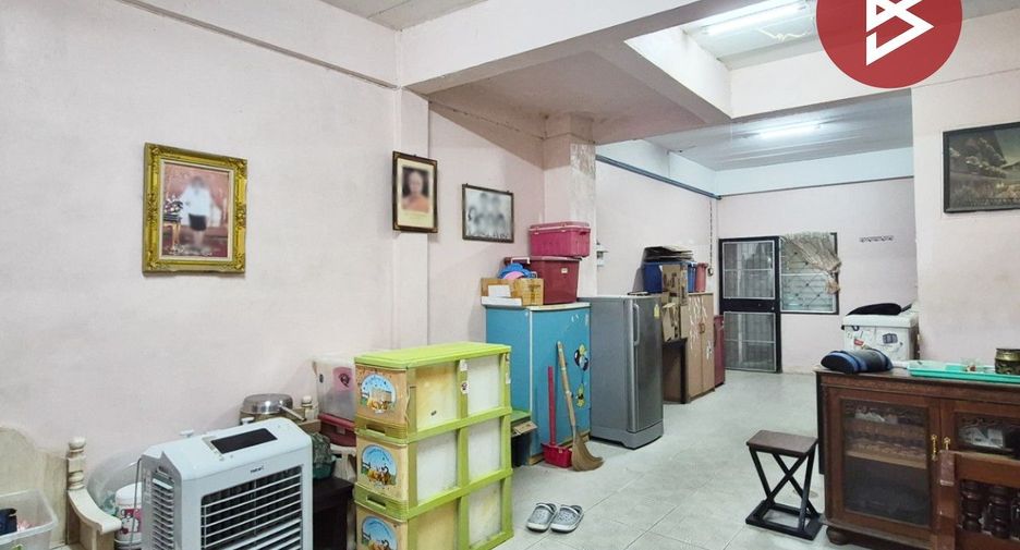 Reihenhaus zum Kauf mit 2 Zimmer in Mueang Samut Songkhram, Samut Songkhram
