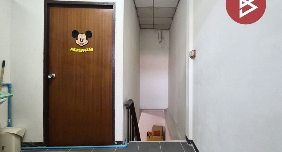 Reihenhaus zum Kauf mit 2 Zimmer in Mueang Samut Songkhram, Samut Songkhram
