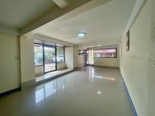 For rent 2 bedrooms townhouse in Mueang Samut Prakan, Samut Prakan