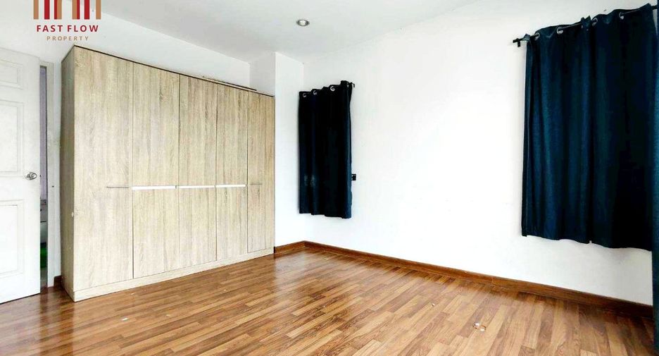 For sale 3 bedrooms house in Thanyaburi, Pathum Thani