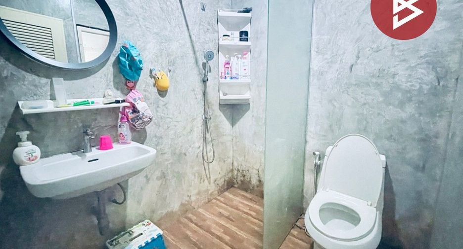 For sale 3 bedrooms house in Mueang Samut Prakan, Samut Prakan
