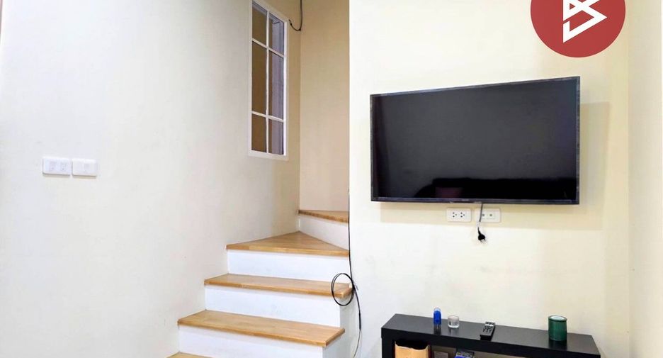 Casa adosada en venta de 4 habitaciones en Mueang Samut Sakhon, Samut Sakhon