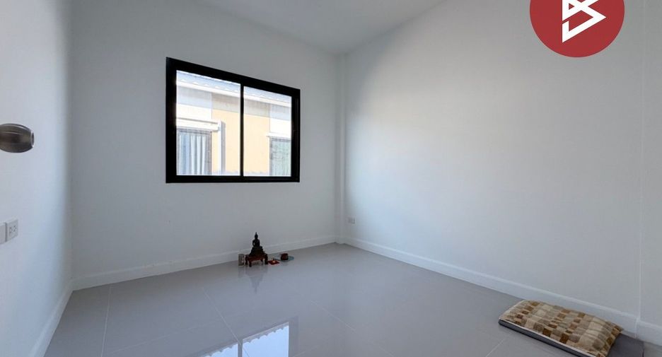 For sale 3 bedrooms townhouse in Mueang Nakhon Pathom, Nakhon Pathom