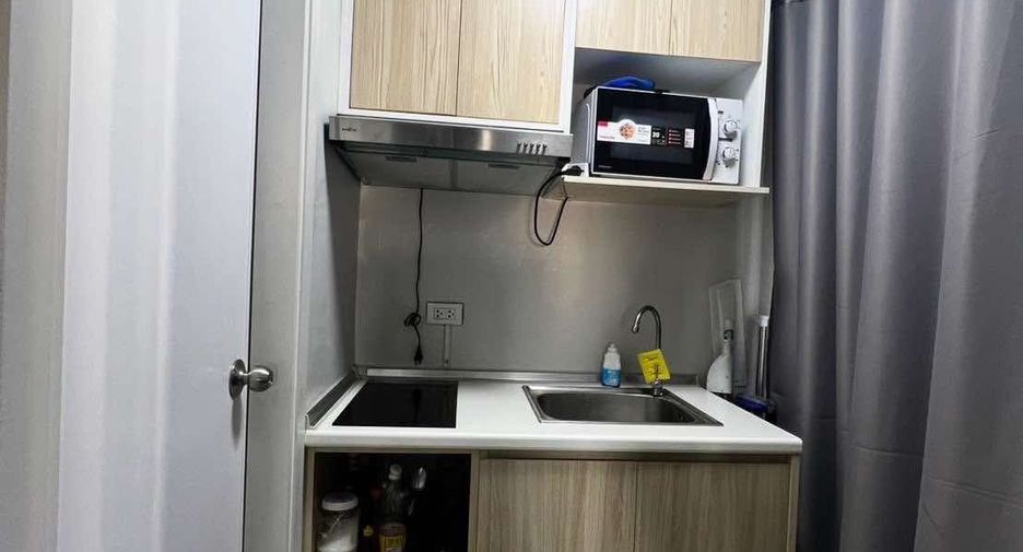 For sale 1 bed condo in Mueang Samut Prakan, Samut Prakan