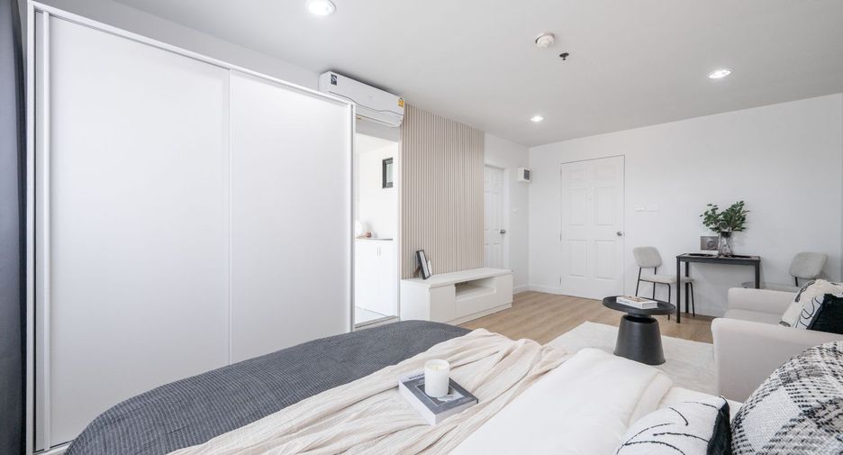For sale 1 bed condo in Bang Phlat, Bangkok