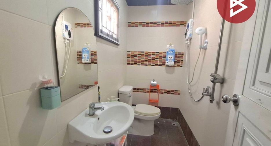 For sale 4 bedrooms house in Mueang Chon Buri, Chonburi