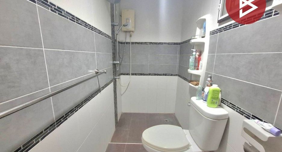 For sale 4 bedrooms house in Mueang Chon Buri, Chonburi