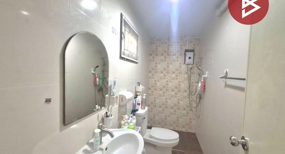 For sale 4 bedrooms house in Mueang Chon Buri, Chonburi