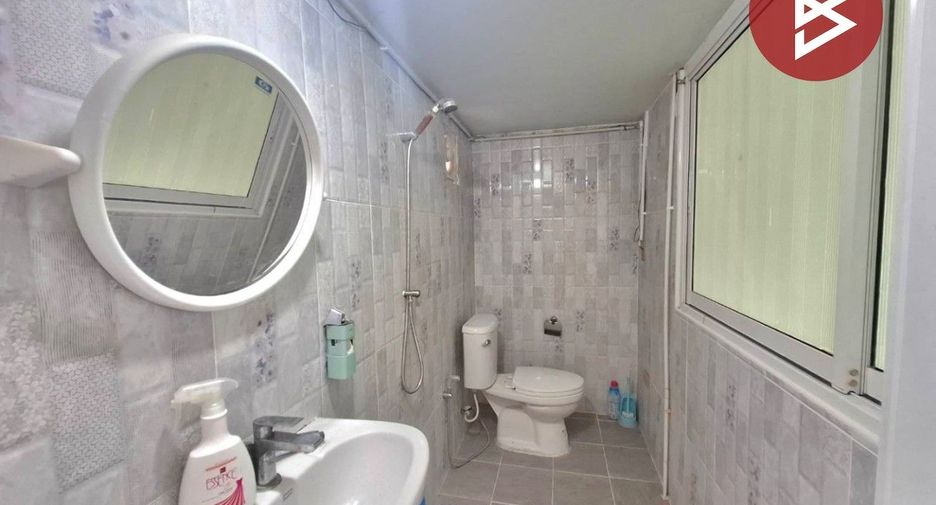 For sale 4 bedrooms house in Mueang Chon Buri, Chonburi