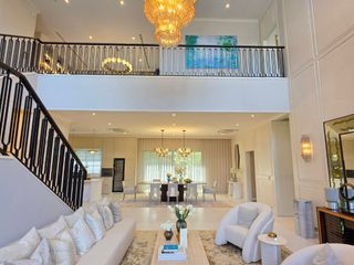 For sale 4 bedrooms house in Bang Kapi, Bangkok